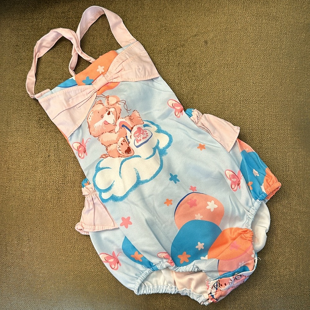 Care bear romper size 100 snaps at bottom